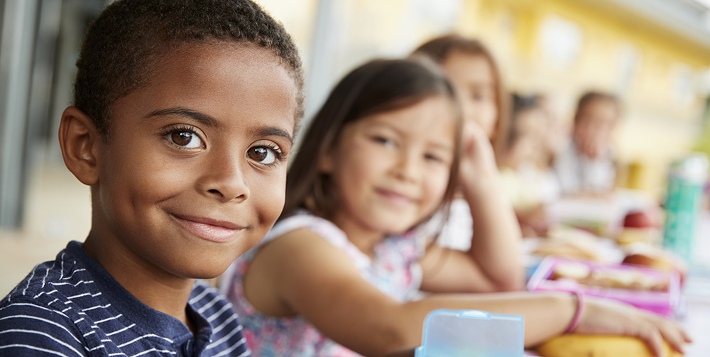 Children eat lunch